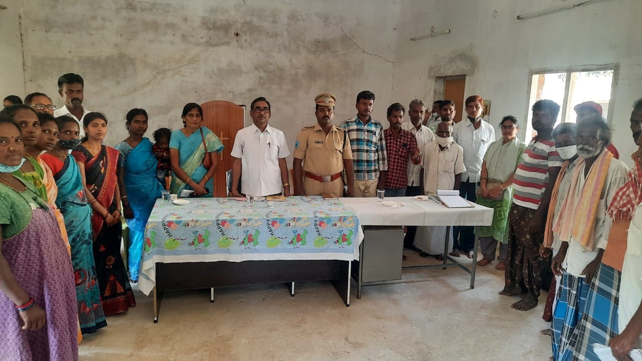 అర్హులకు ఆర్‌ఓఎఫ్‌ఆర్‌ పట్టాలు