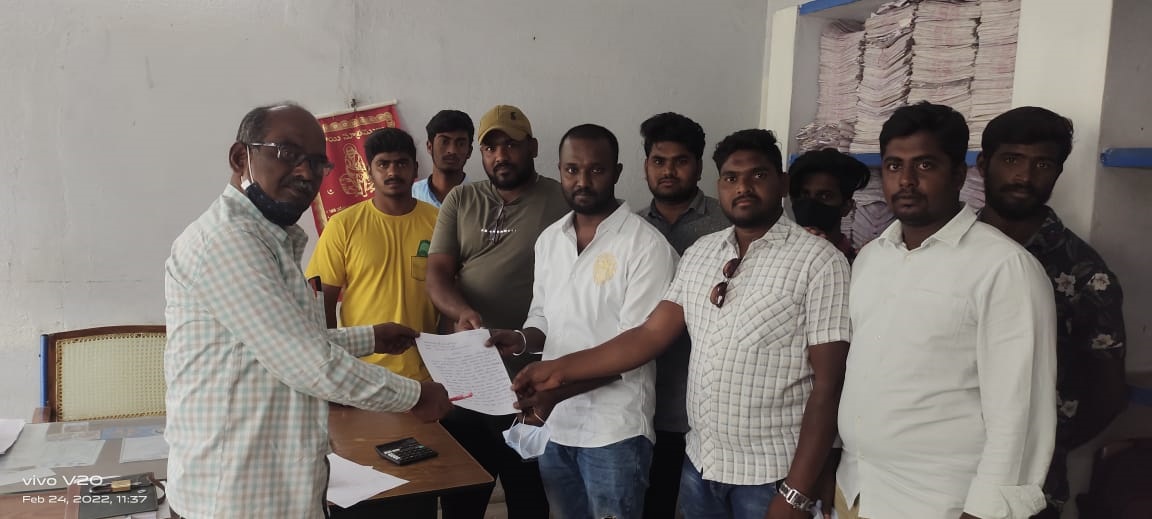 బస్సుసౌకర్యం ఏర్పాటు చేయాలని వినతి