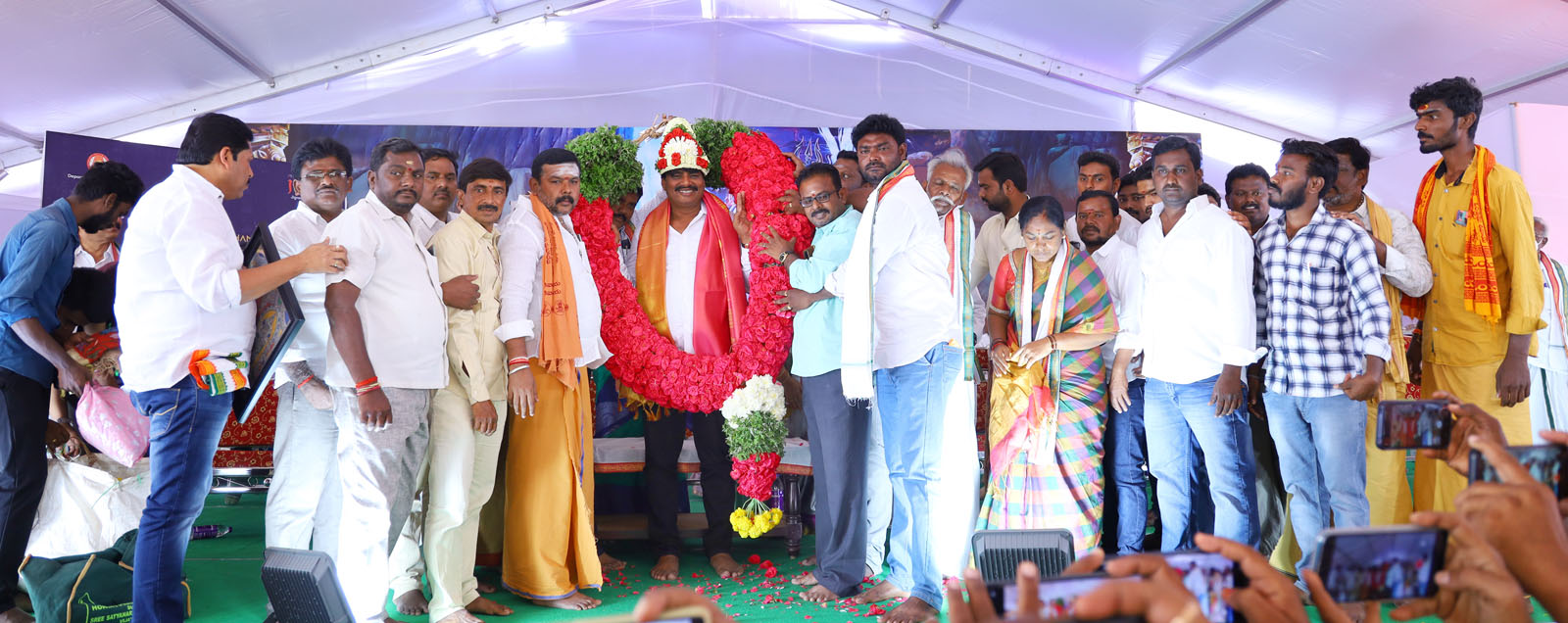 అందరి సహకారంతో ఉత్సవాలు విజయవంతం