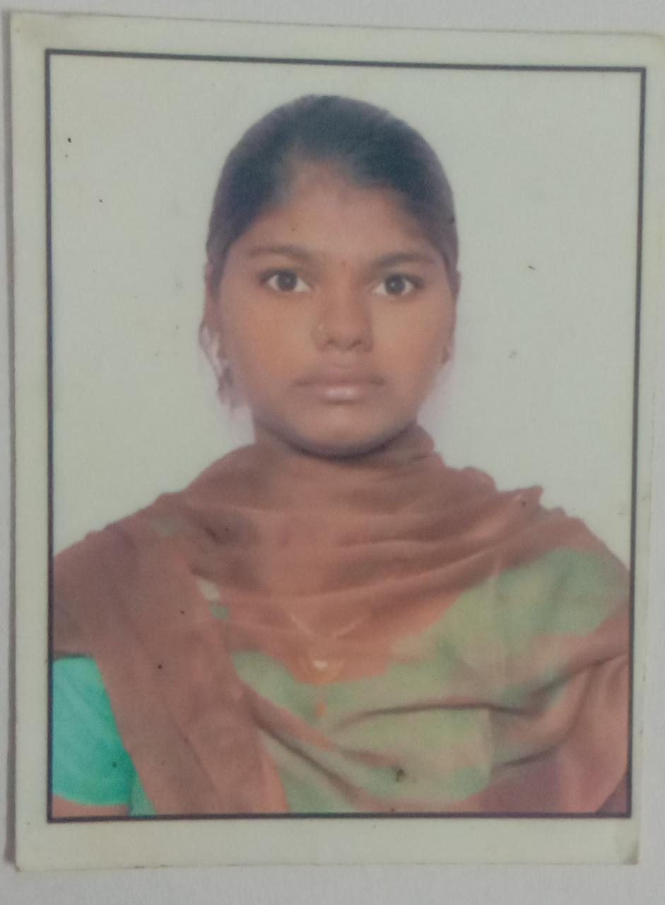 విద్యార్థిని అదశ్యంపై కేసు నమోదు