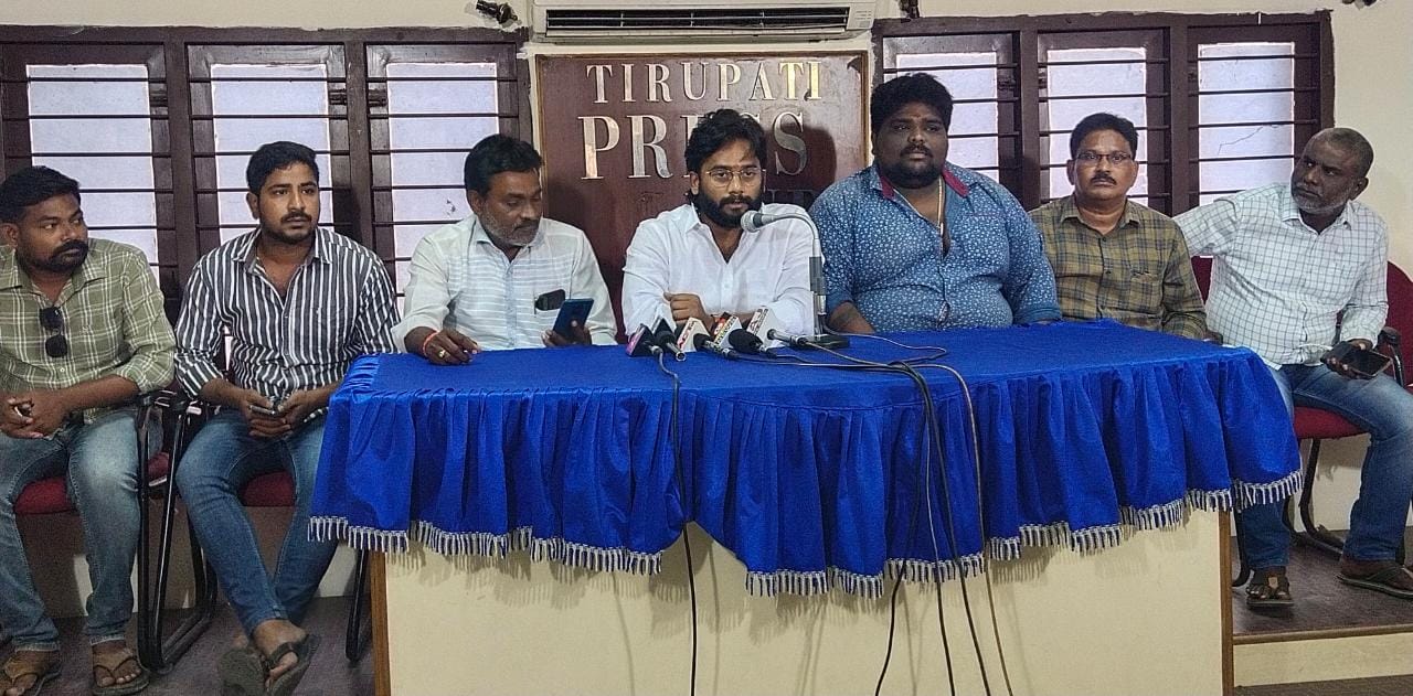 భూ కబ్జాలు చేసింది టీడిపి నేతలే-అరుణ్‌యాదవ్‌