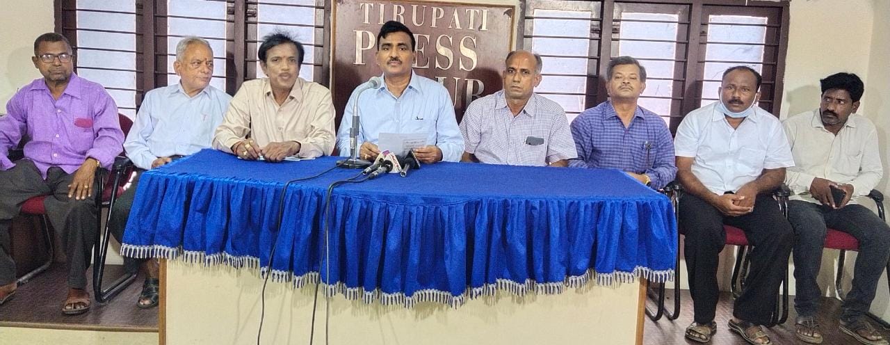 తుడా క్వార్టర్స్‌లో ఉగాదిన పంఛాంగ శ్రవణం