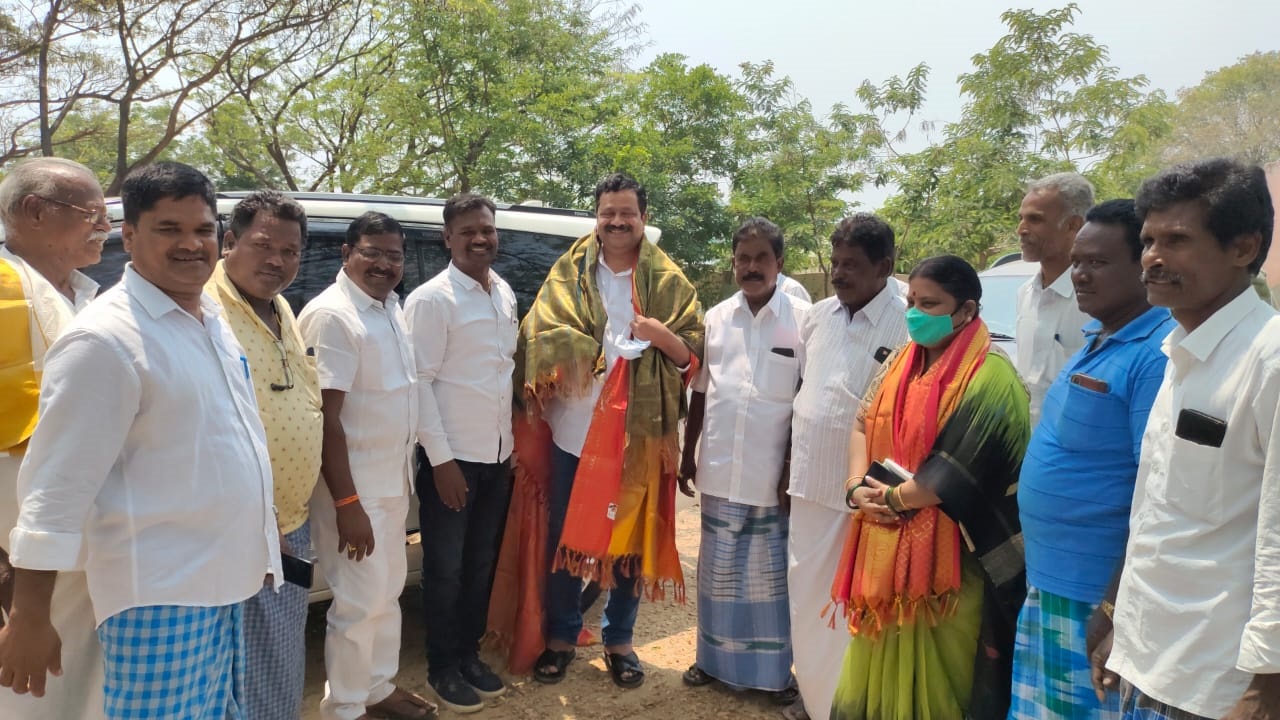 మోడల్‌ విలేజ్‌గా పాదిరికుప్పం