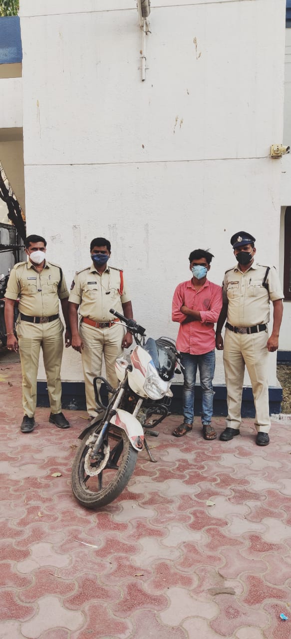ద్విచక్రవాహనాల దొంగ అరెస్ట్‌