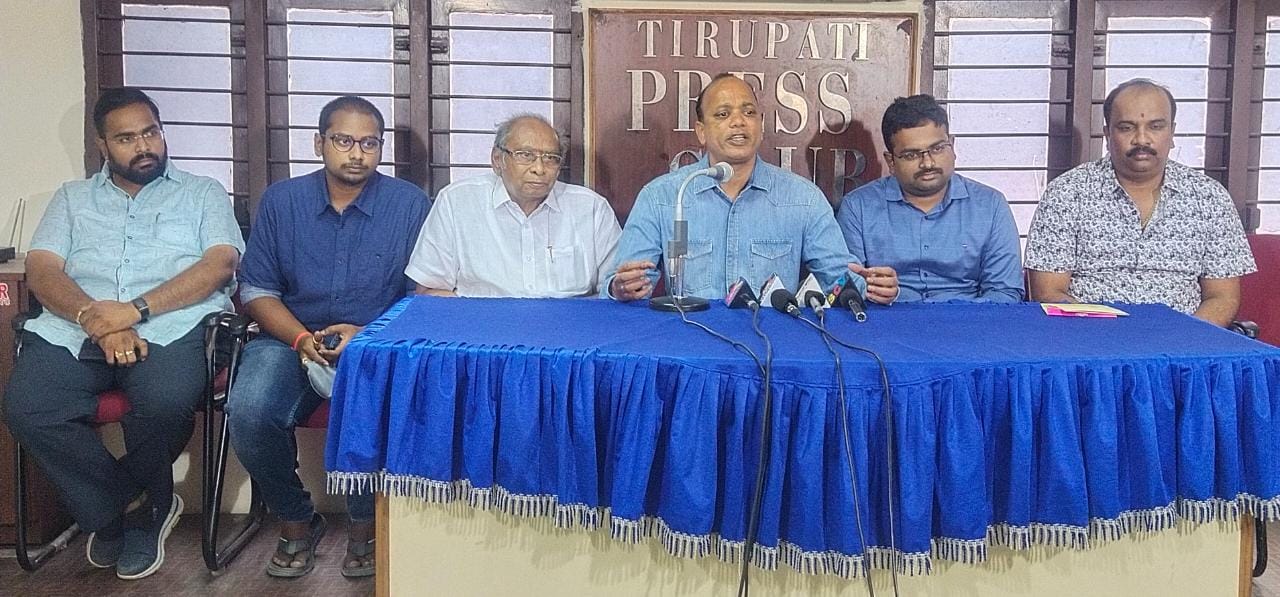 నేడు ఆకృతి షోరూం ప్రారంభం