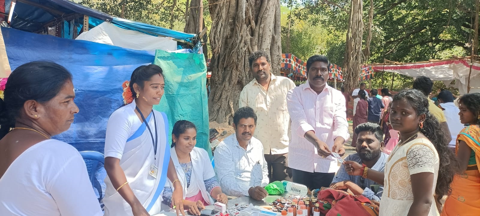 ఉచిత వైద్య శిబిరానికి విశేష స్పందన