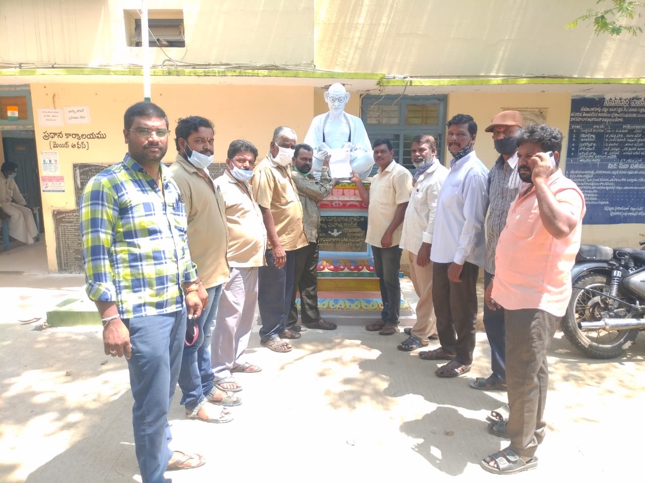 ఆటోలకు గేటు రుసుము మినహాయింపివ్వాలి- సిఐటియు