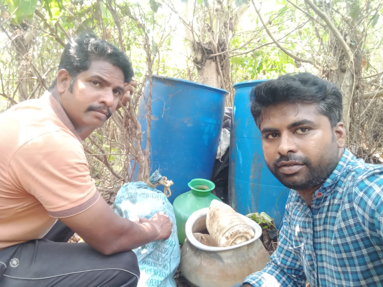 600 లీటర్ల సారా ఊట ధ్వంసం