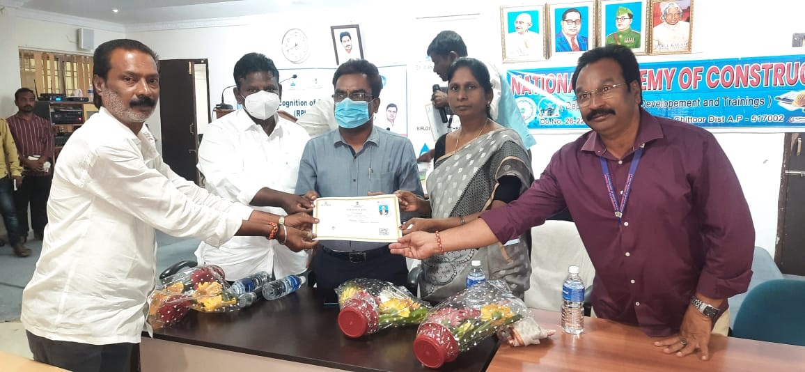 నగరపాలక కార్మికులు వృత్తి నైపుణ్యాలను పెంచుకోవాలి