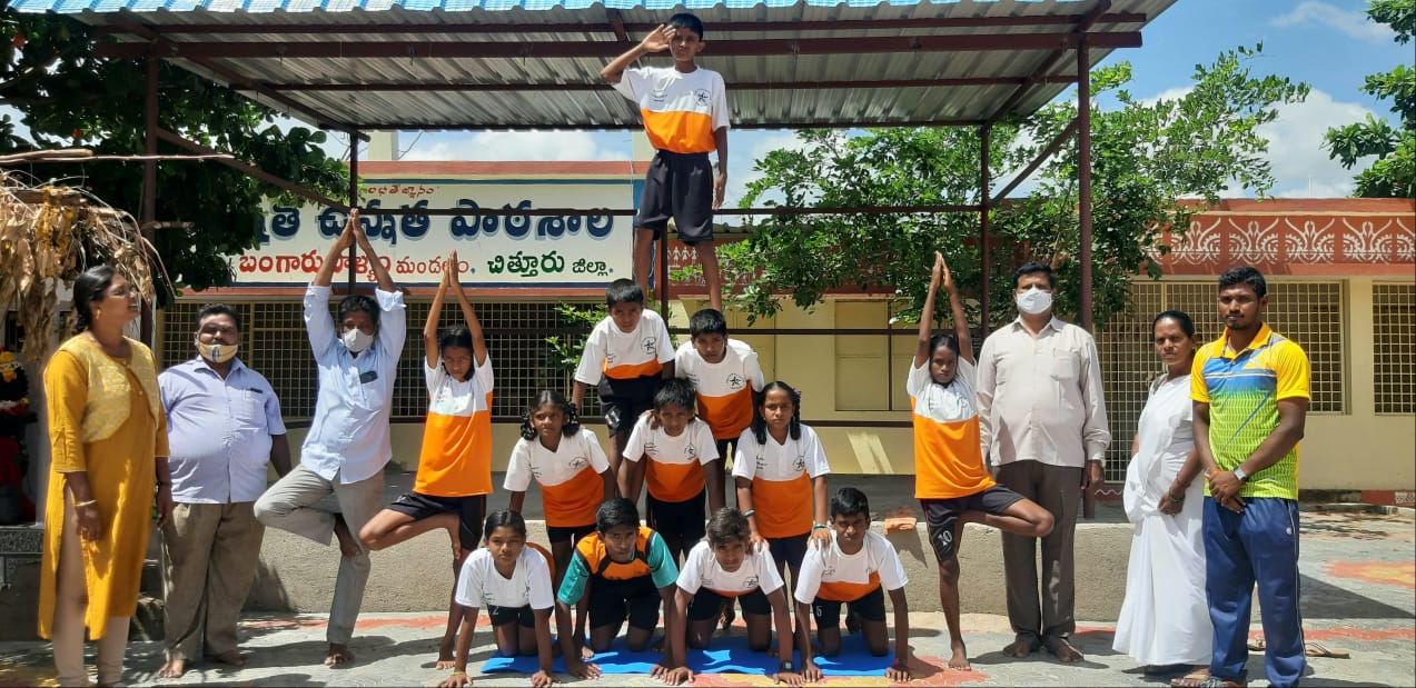 బంగారుపాల్యంలో విద్యార్థుల విన్యాసం