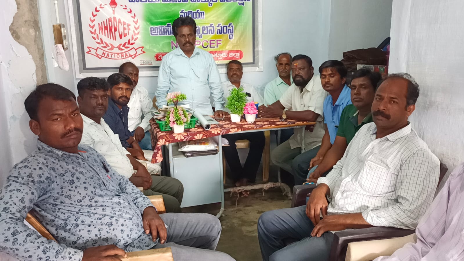 రౌండ్‌ టేబుల్‌ సమావేశంలో వక్తలు