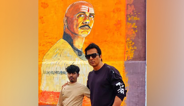 సోనూసూద్‌ మనసు గెలిచిన గుడిపల్లి కళాకారుడు