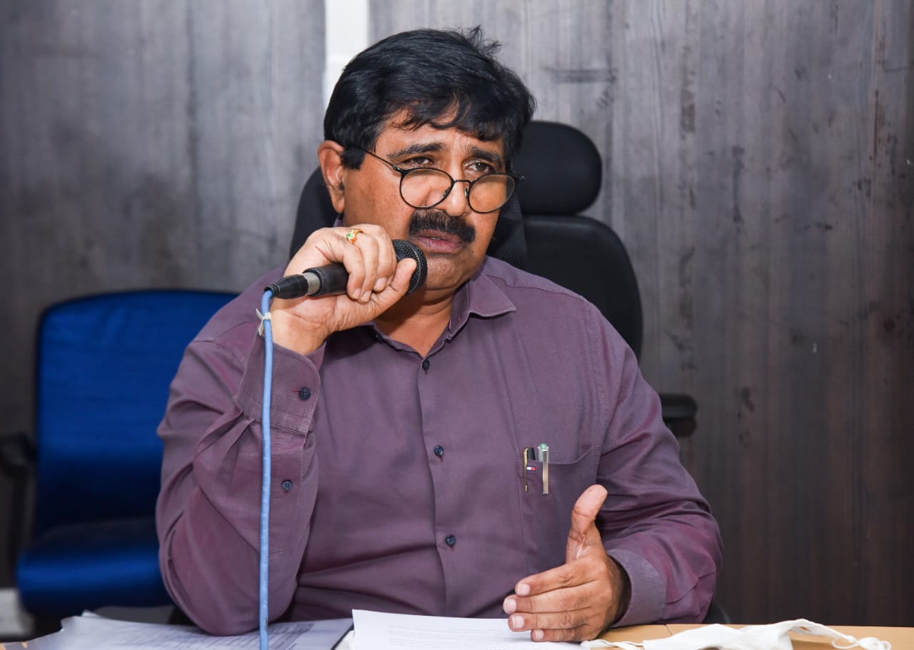 సమగ్రశిక్షా అభియాన్‌ ప్రాజెక్టు ఆఫీసర్‌ వెంకట రమణారెడ్డి