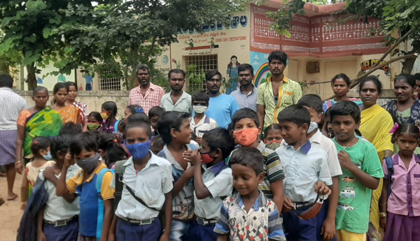 Protest-in-DK-Maripalli-against-school-merger