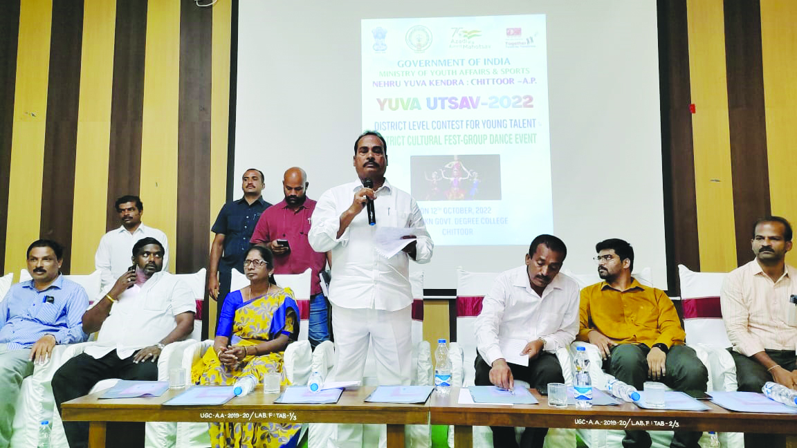 విద్యకు అధిక ప్రాధాన్యత : మేయర్‌