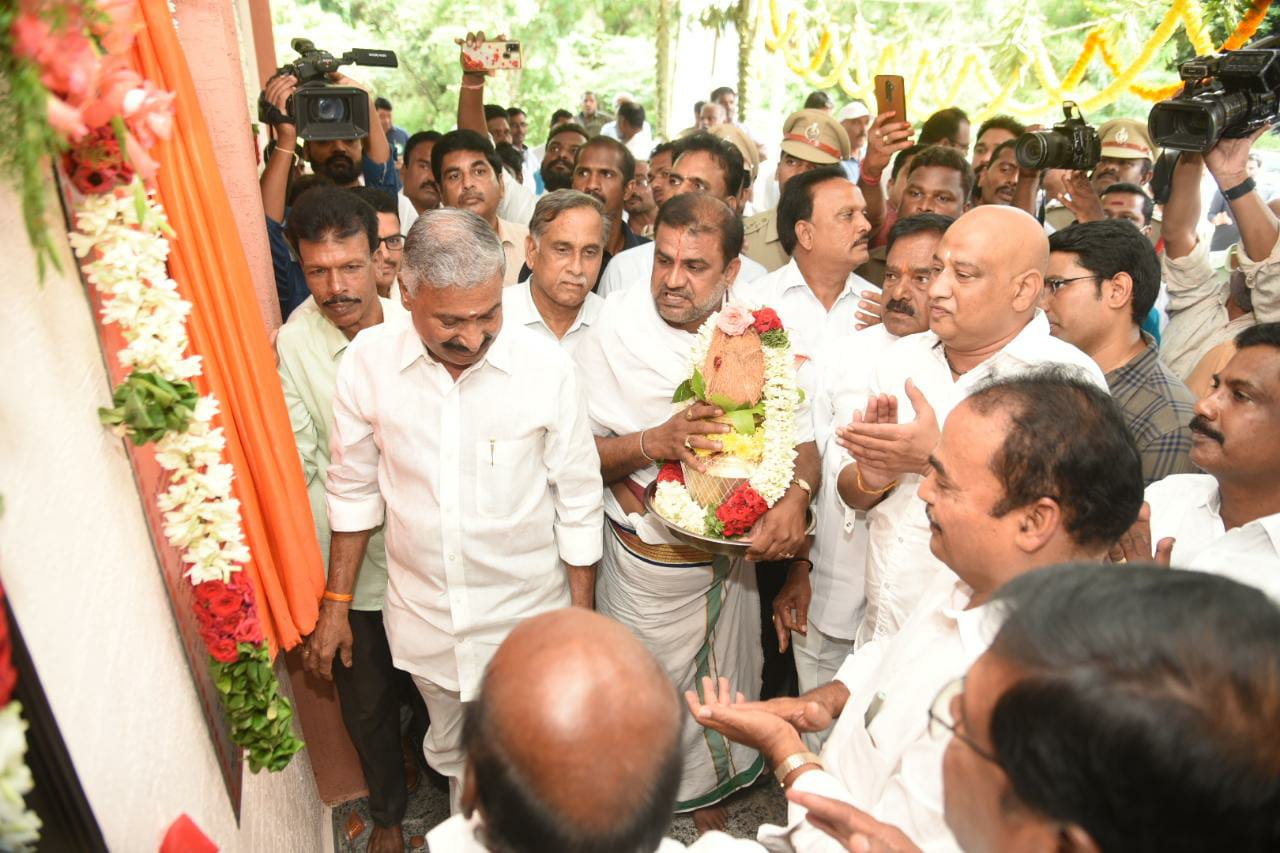 ఆహార సంబంధిత పరిశ్రమలను మరిన్ని నెలకొల్పాలి : మంత్రి పెద్దిరెడ్డి