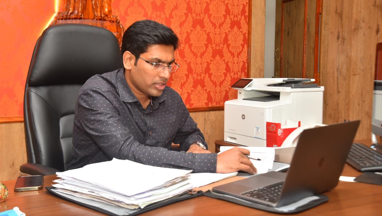 భూ సేకరణ పరిహారం అంచనాలు పంపండి : జేసీ