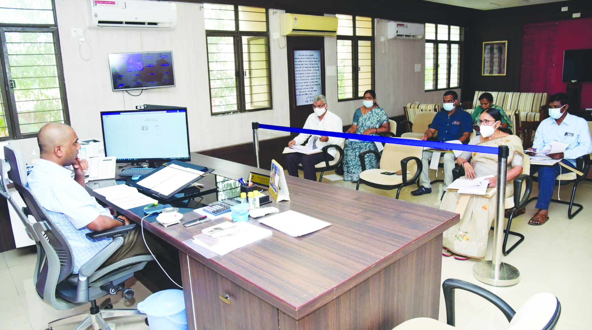 మల్బరీ దిగుబడి పెంచేలా శిక్షణ ఇవ్వండి : కలెక్టర్‌