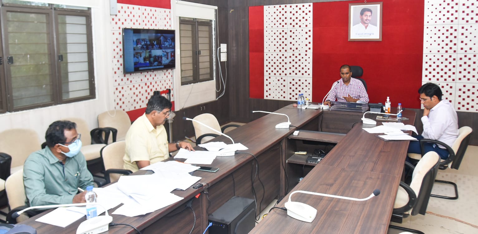 స్పందనకు 154 అర్జీలు