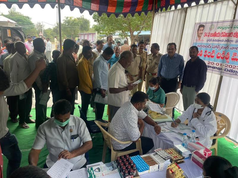 రోడ్డు రవాణా శాఖ ఆధ్వర్యంలో డ్రైవర్లకు కంటి వైద్యశిబిరం