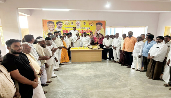 Nara-Lokeshs-birthday-celebrations-in-Pedakurapadu