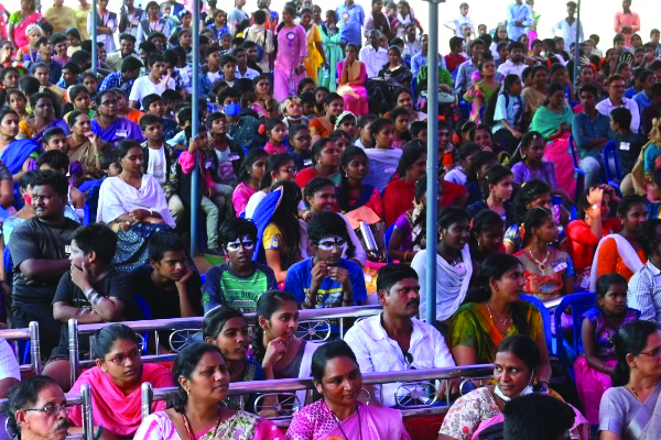 ఆశల ఊసుల... బాలోత్సవం...