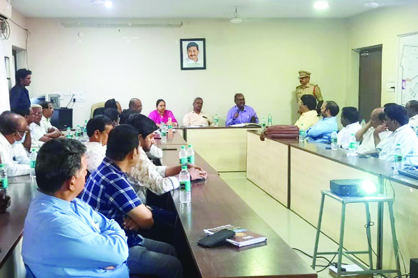 ఇక బస్టాండ్ల వంతు