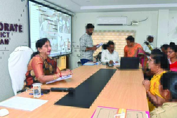 సమస్యలపై కలెక్టరేట్‌ వద్ద ఆశాల మహా ధర్నా