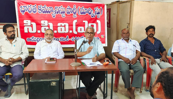 Extreme-injustice-to-the-state-and-district-with-the-central-budget-CPM