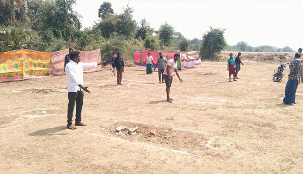 parking-on-dalit-barial-grownds