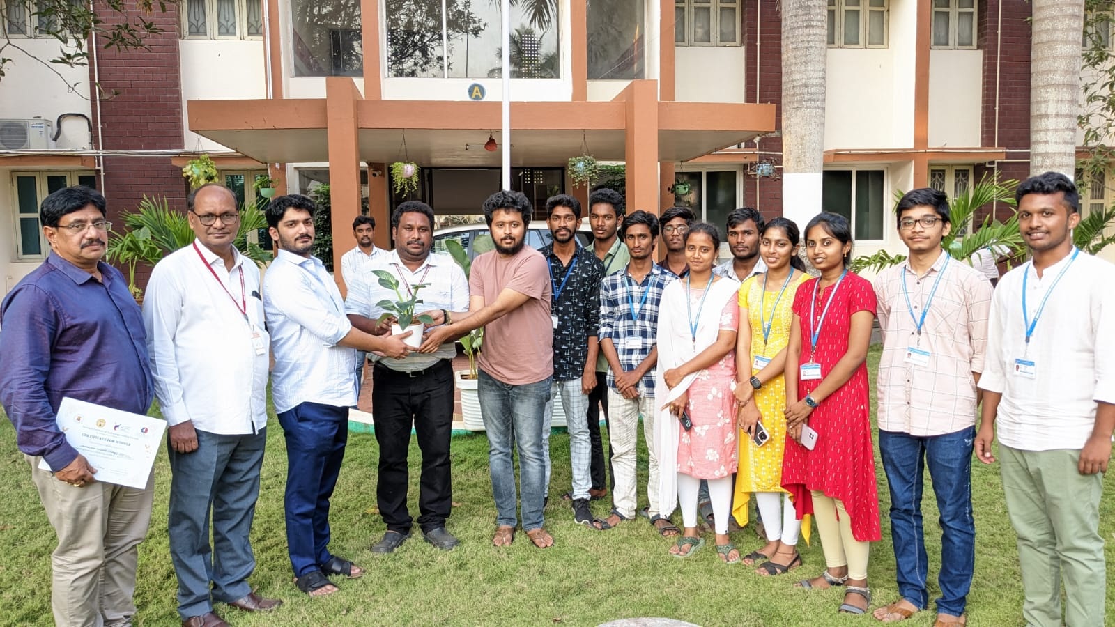 స్టార్టప్‌లో విద్యార్థులు అగ్రస్థానంలో నిలవాలి