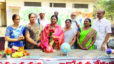 మహిళలను గౌరవించాలి : డిఆర్‌ఒ