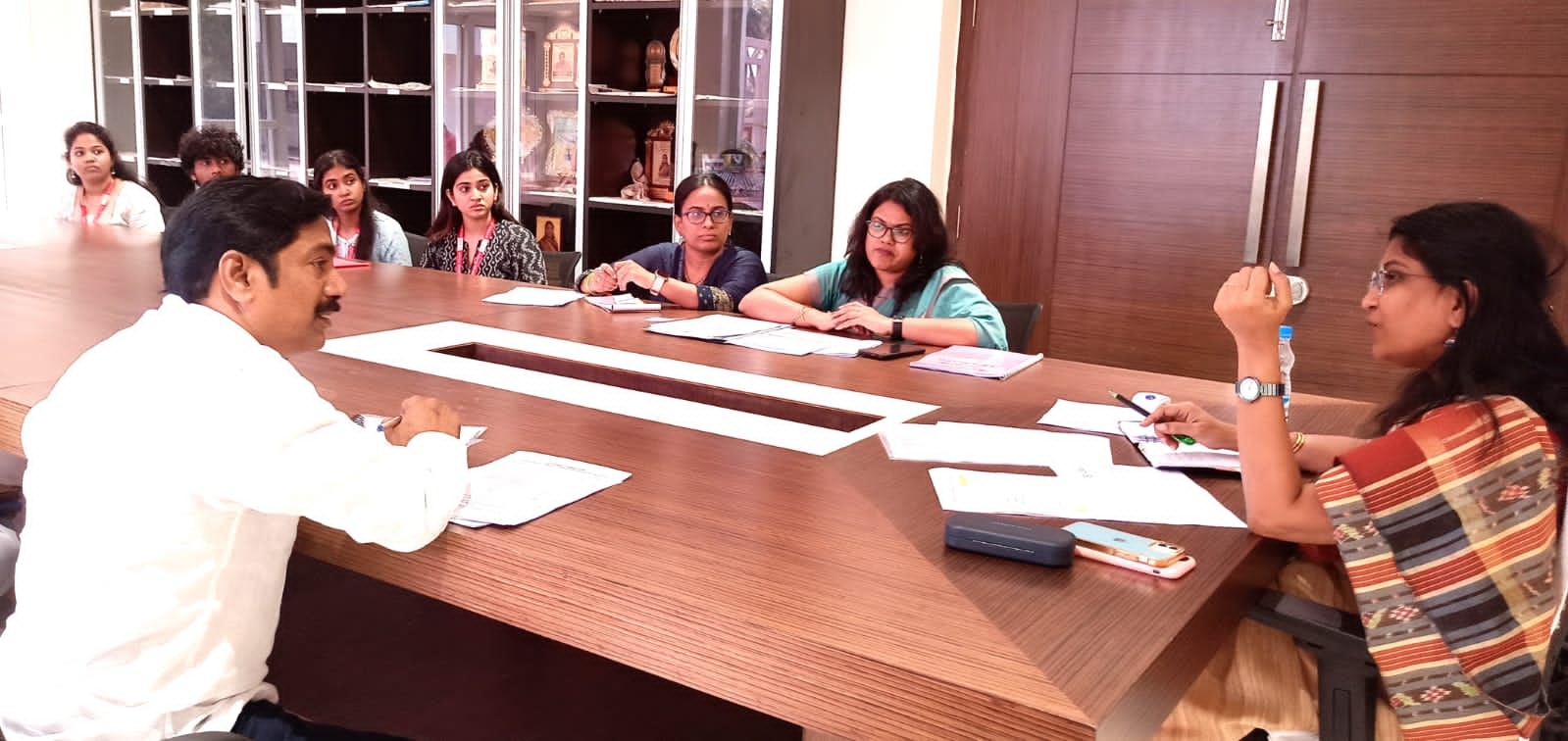 లేసు ఉత్పత్తుల మార్కెటింగ్‌కు కృషి చేయాలి