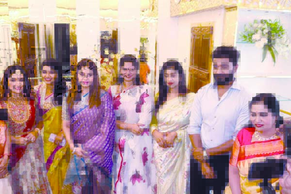 రాజమహేంద్రవరంలో బ్రైడల్‌ స్టోర్‌ 'ఫ్లష్‌'