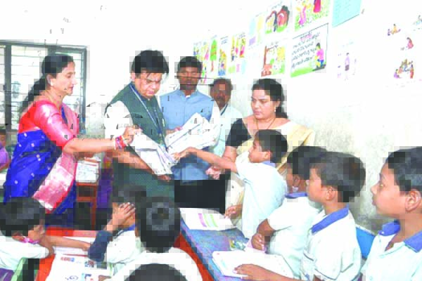 ప్రిన్సిపల్‌ సెక్రటరీ ప్రవీణ్‌ ప్రకాష్‌ తనిఖీలు