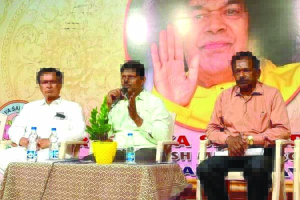 విద్యార్థులను ప్రణాళికాబద్ధంగా చదివించాలి