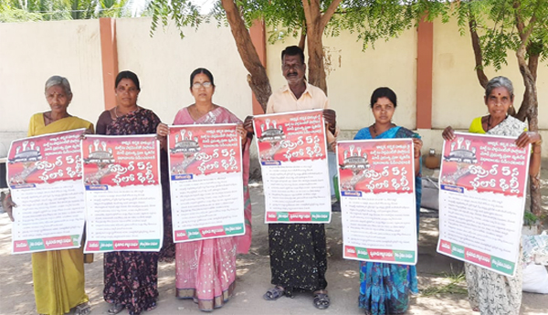 Chalo-Delhi-posters-released