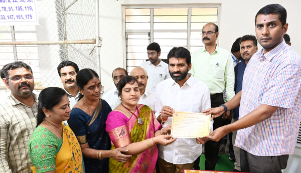 mlc-chandra-sekharreddy-win-declaration
