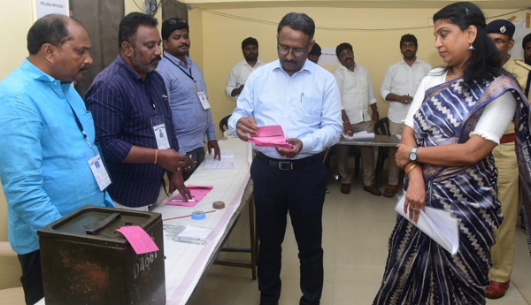 99-percent-polling-in-Narasapuram