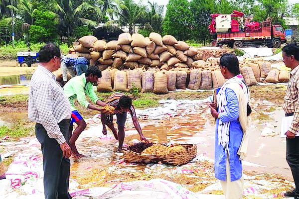 జిల్లాలో అకాల వర్షం