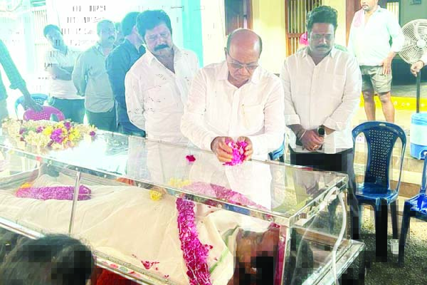 సూర్యప్రకాష్‌కు గోరంట్ల నివాళి