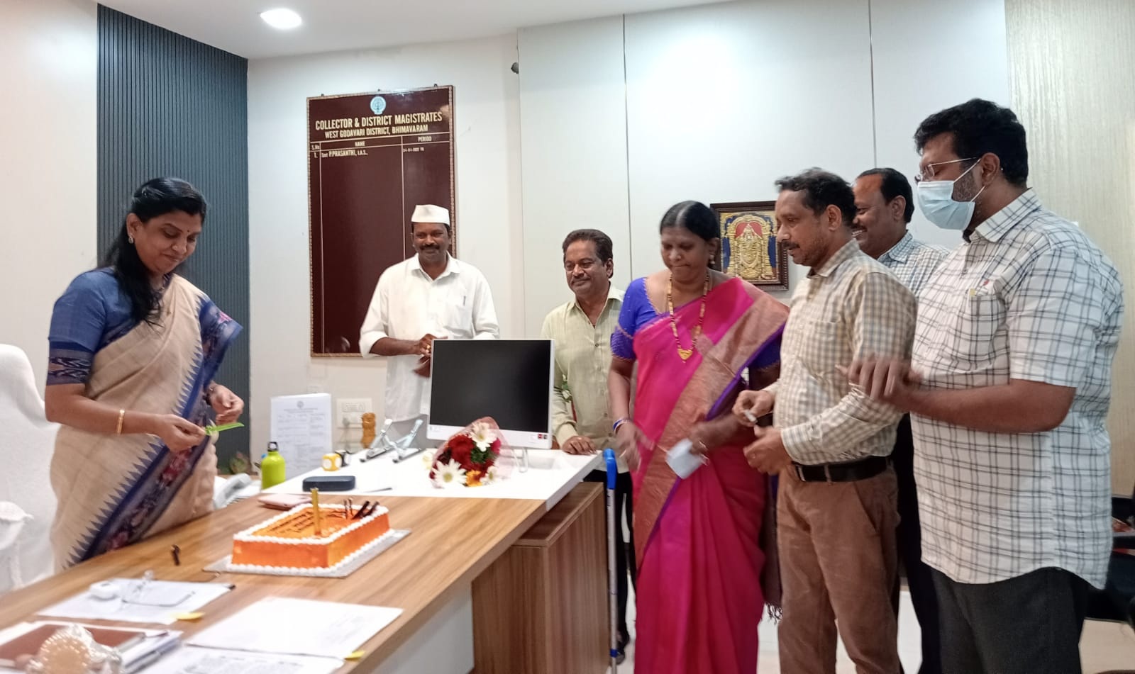 జిల్లా అభివృద్ధికి కృషి చేయాలి : కలెక్టర్‌