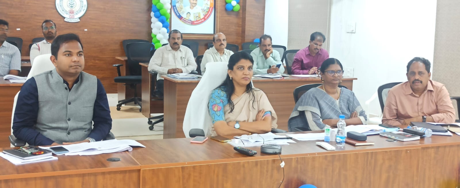 నిర్ణీత సమయంలో ఓటర్ల జాబితా