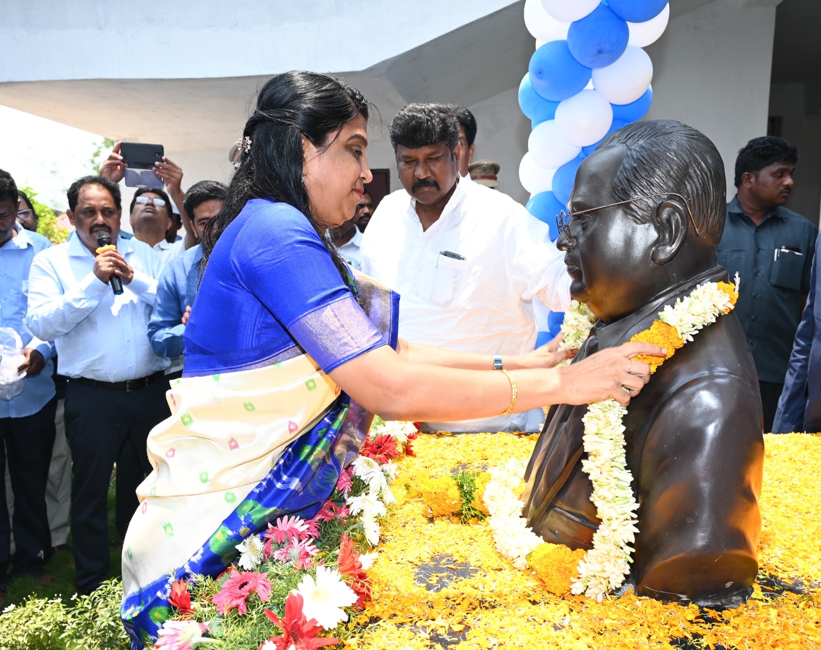 మహా మేధావి అంబేద్కర్‌