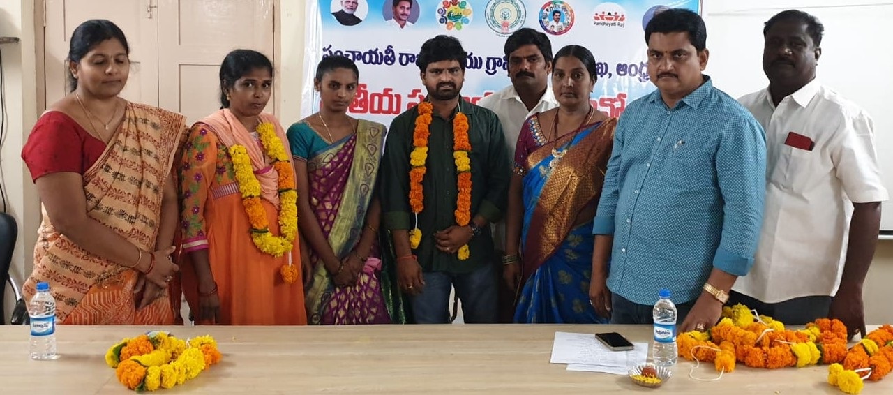 కాళ్ల పంచాయతీకి నాలుగు పురస్కారాలు