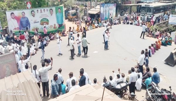 Christian-communities-divided-over-the-demolition-of-the-synagogue