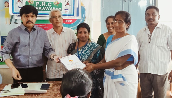 Nagamani-and-Dhanalakshmi-are-the-district-level-best-dot-providers