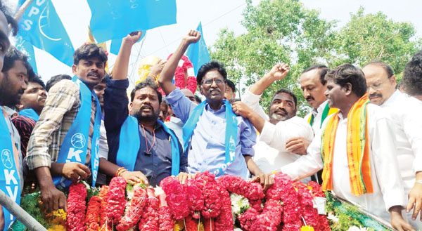 అంబేద్కర్‌ ఆశయాలను కొనసాగిస్తాం