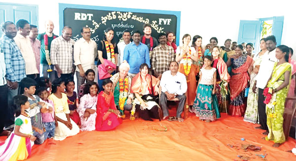 మరణం తర్వాత కూడా జీవించి ఉన్న వ్యక్తి ఫెర్రర్‌