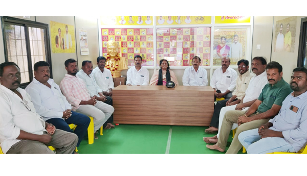 tdp-leaders-on-jagan-promisess